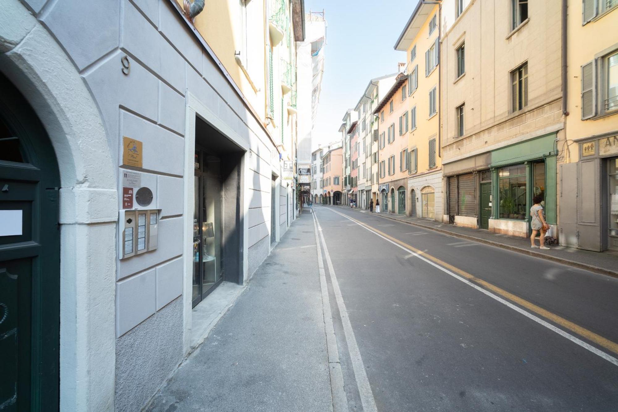 Al Donni Aircon City Center Bergamo Esterno foto