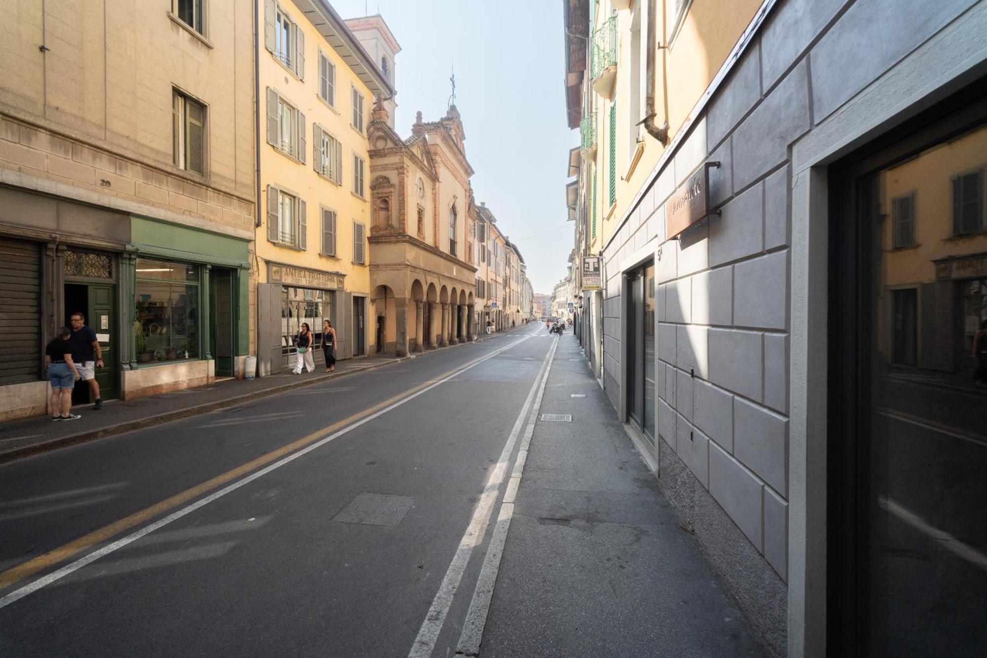 Al Donni Aircon City Center Bergamo Esterno foto